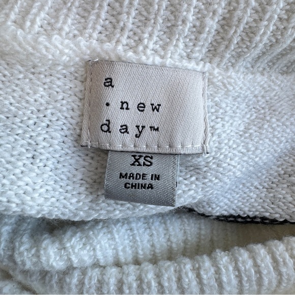 A New Day Striped Turtleneck Sweater XS Off White Black Tunic Split Hem Raglan - Picture 3 of 14